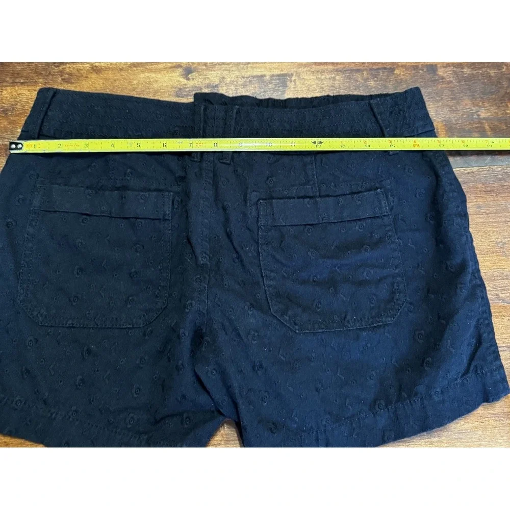 Old Navy Women's Shorts Chino's w‎ eyelet detail 100% Cotton Black Low-Rise 6